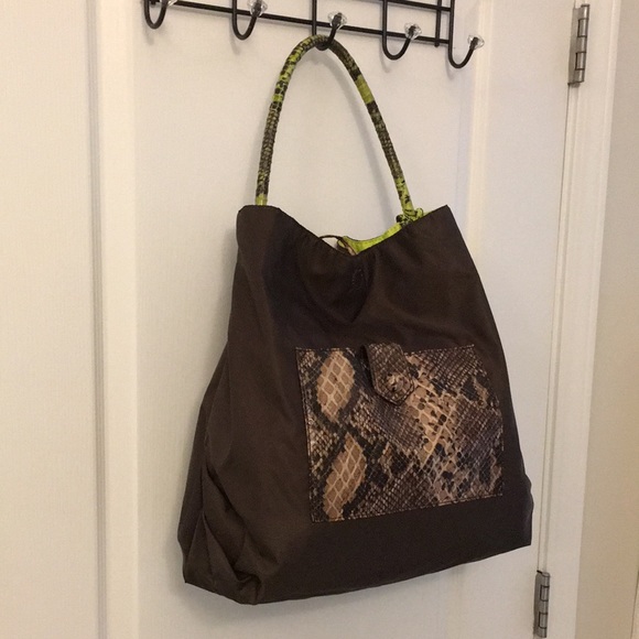 Reversible Falchi Green and Brown Bag - Picture 16 of 17